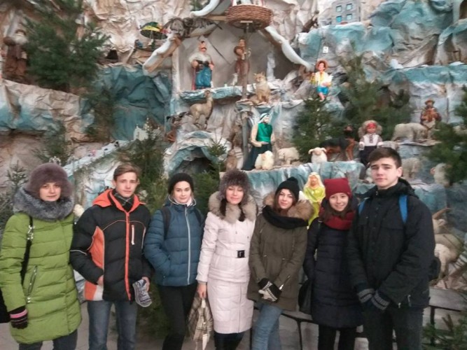 Враження учнів від Різдвяної казки на Тернопільщині. Схід та Захід разом!